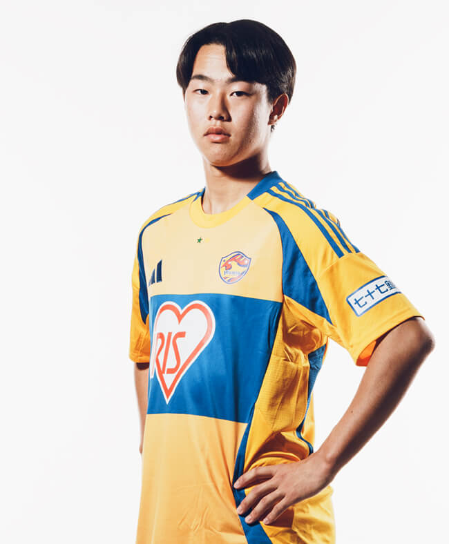アカデミー出身 横山 颯大選手の写真を紹介しています